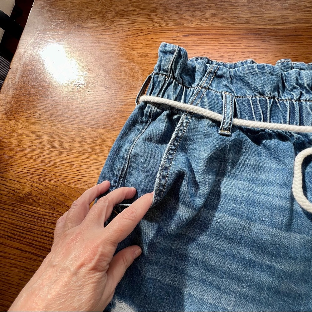 ⭐️ American Eagle Paper Bag Mom Shorts Drawstring Size 10 - Picture 5 of 12